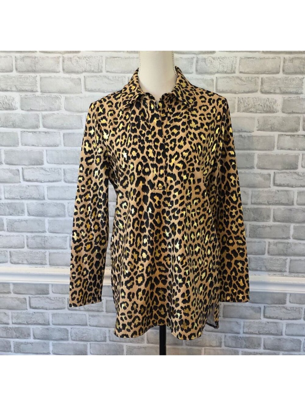 Jude Connally Hadley Tunic Blouse M Mob Wife Gilded Cheetah Gold Leopard Print